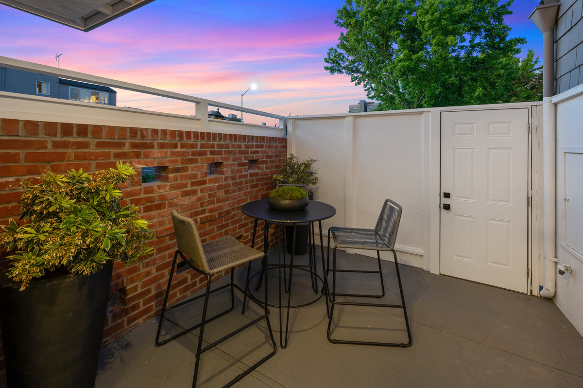 503 Maple Street is a 2 bedroom home near Downtown San Mateo