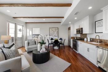141 West 3rd Avenue is an immaculate 1 bedroom condo in the heart of San Mateo's Baywood Neighborhood