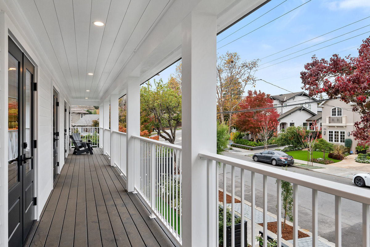 1585 Cypress Avenue is an extensively remodeled 5 bedroom home with a Junior Accessory Dwelling Unit located in the heart of Burlingame