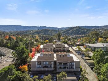 1685 Bayridge Way #212 is a 2 bed, 2 bath condo in San Mateo. 