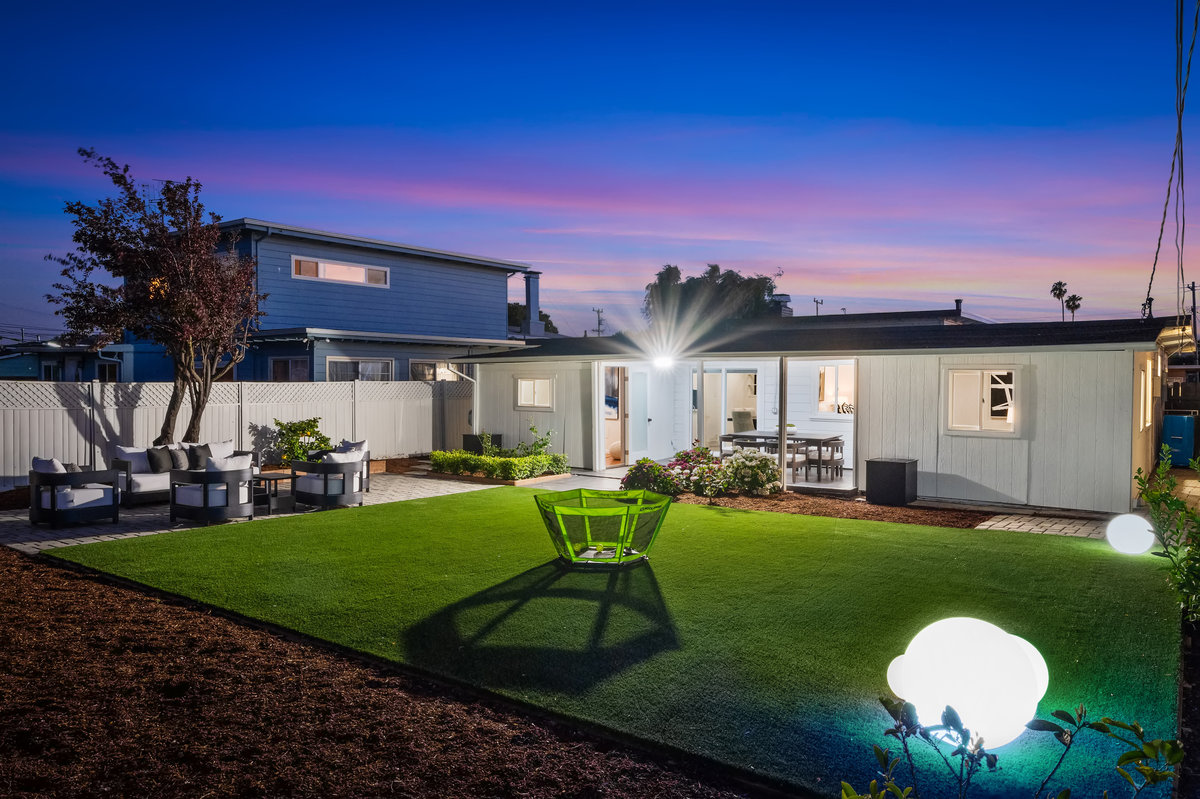 609 Fallon Avenue is a 3 bedroom, 1 bathroom house in San Mateo.