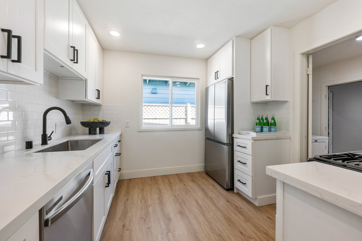 609 Fallon Avenue is a 3 bedroom, 1 bathroom house in San Mateo.