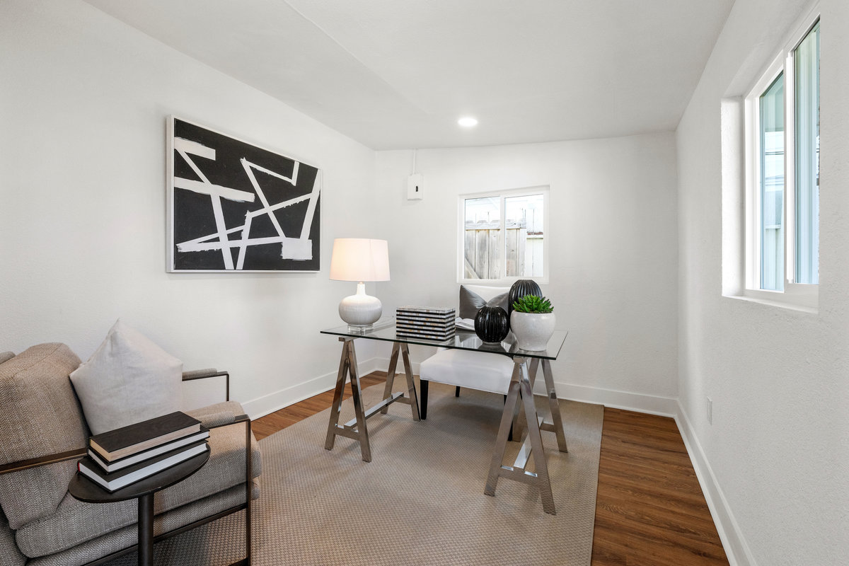 609 Fallon Avenue is a 3 bedroom, 1 bathroom house in San Mateo.