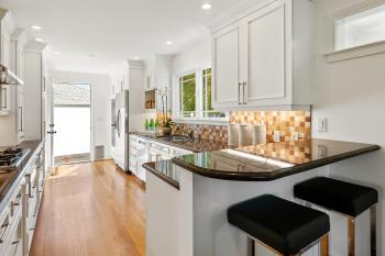 226 N Kingston Street is a 3 bedroom, 2 bathroom house in San Mateo. 