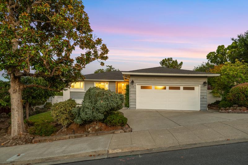 2705 Arguello Drive, Burlingame Photo