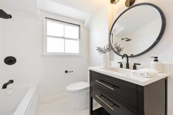 39 El Cerrito Avenue is a 3 bedroom, 2.5 bathroom home in San Mateo.