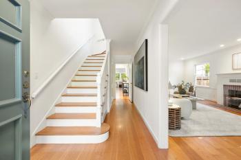 39 El Cerrito Avenue is a 3 bedroom, 2.5 bathroom home in San Mateo.