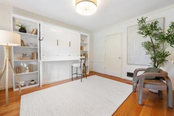 39 El Cerrito Avenue is a 3 bedroom, 2.5 bathroom home in San Mateo.